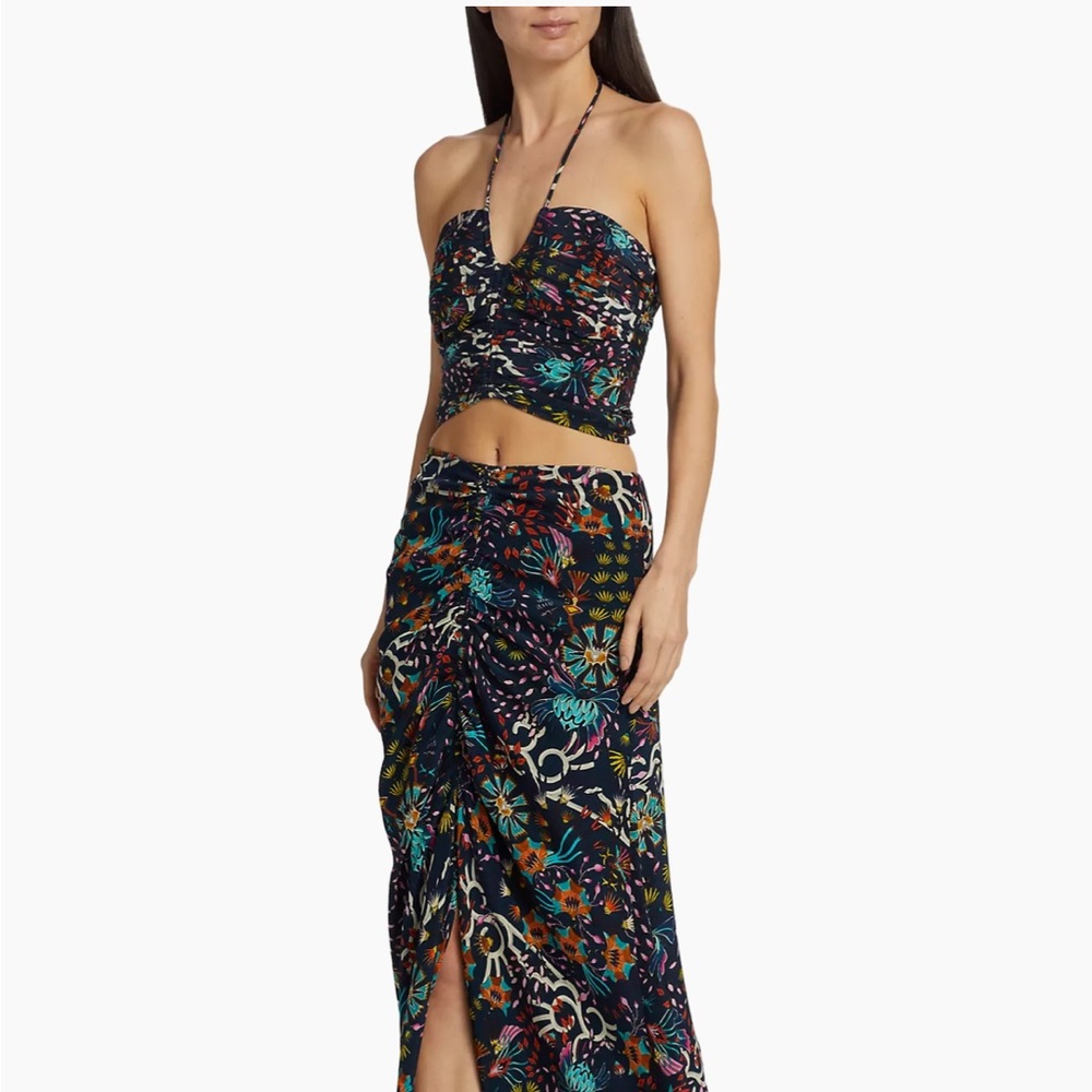 Maria Cher

Humahuaca Waira Silk Halter Top